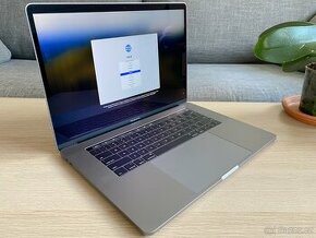 Apple MacBook Pro 15" (2019) - i9 2,40GHz, 16GB, 512GB, 555X