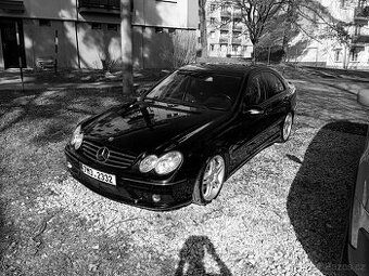 Mercedes-Benz C55 AMG atmosféra 367PS