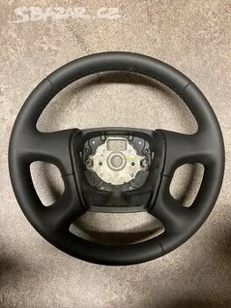 Volant Škoda Octavia 2 04-08 hladká kůže