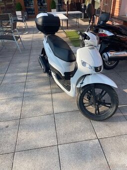 Peugeot tweet 125 ccm