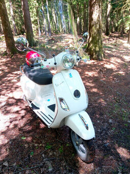 Vespa 125 LX ie 2010