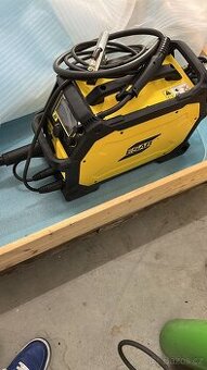 svářečka ESAB REBEL EMP 215IC