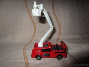 Model nákladního hasičského vozidla Snorkel MATCHBOX 1981