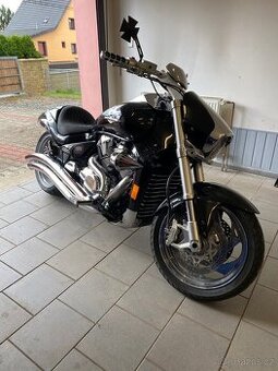 Suzuki Intruder M109R