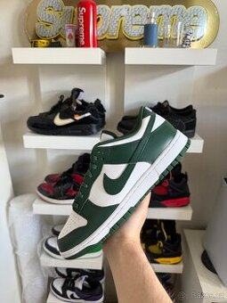 Nike Dunk Low Michigan