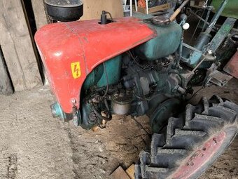 Motorobot M-6 čtyřkolový - 1