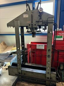 Hydraulický lis CDM 80