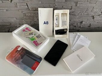 Samsung Galaxy A8 DualSIM Black + 2x NOVÉ tvrzené sklo
