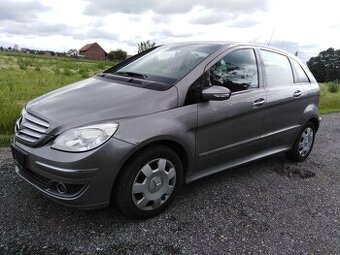 MERCEDS B 180 CDi NAFTA 80 KW,,S TAŽNÝM ZA 74000 KČ