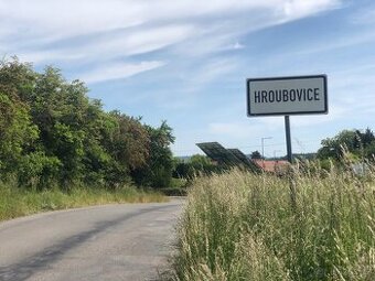 Pozemky Hroubovice