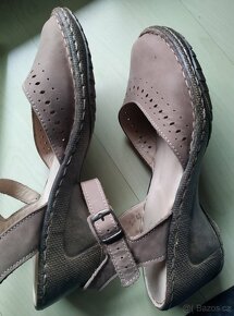 Dámské letní lodičky / střevíce Santé 42, kožené