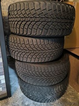 Zimní pneumatiky Kumho 225/40 R18 92V