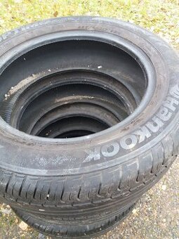 Hankook 225/60 R17