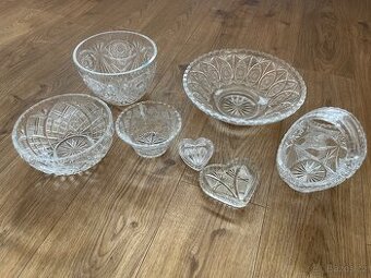 Set broušených mís