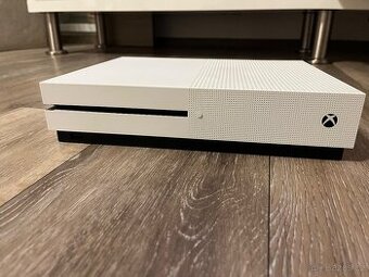 XBOX one S + mechanika