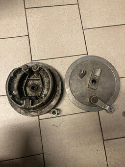 JAWA ČZ 150/352 125/351  štít / brzdový bubeb / pakny