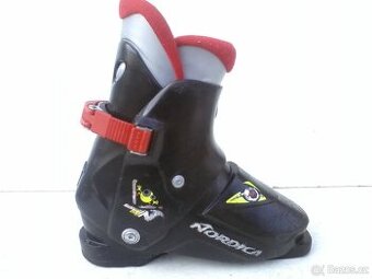 Dětské lyžáky Nordica 21