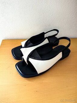 Dámské sandále nové bílo - černé vel. 39
