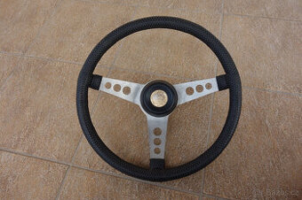 Škoda 110r původní nepoužitý sportovní volant Kolíňák.