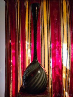 Vysoká umelecká váza České dvojfarebne viacvrstvove sklo