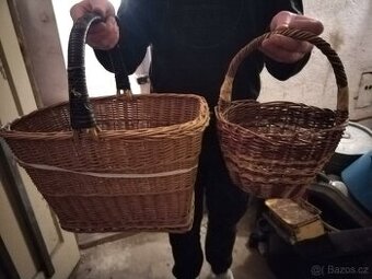 proutěný košík