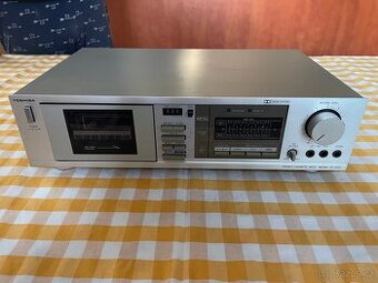 Kazetový deck Toshiba