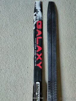 Dětské běžecké lyže 140 cm + boty 33