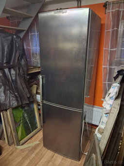 Použitá lednička s mrazákem BOSCH