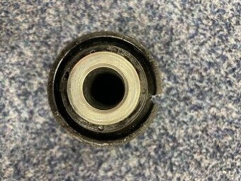 Uložení listového pé péra Iveco