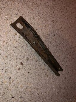 ČZ 125 175 250 vzpěra hlavy sport 475 455 476 477