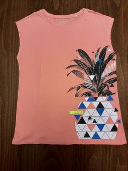 Nové tričko Esprit, vel. 152-157