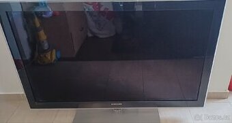 TV Samsung 46" (120cm)