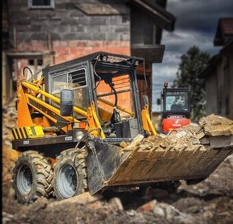 Kombinovaná lžíce, klapačka 4v1 UNC, bobcat, CAT, JCB,bobek