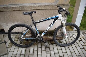 Horské kolo Trek 6700, vel. L, kola 26.