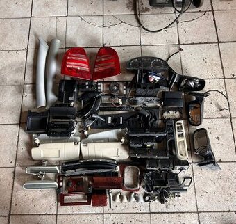 doprodej dílů na Škoda Superb 1 viz foto