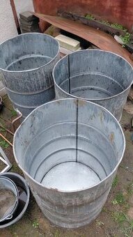 Pozinkované 200L sudy