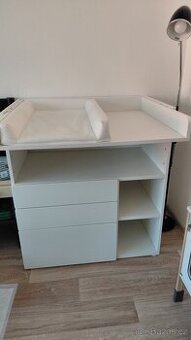 Přebalovací pult IKEA