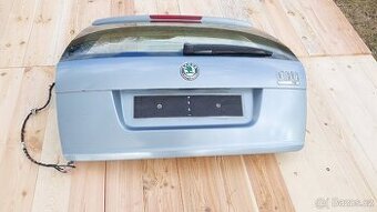 Škoda Octavia 2 – Dveře kufru combi modro-stříbrná