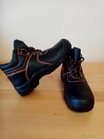 Nové dámské pracovní boty vel. 38/39 + zdarma reflexní vesta