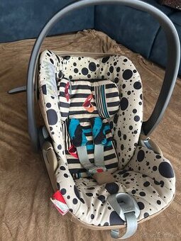 Autosedačka vajíčko Cybex cloud Z Karolina Kurkova