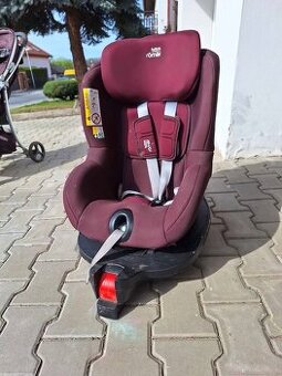 Britax Römer Autosedačka Dualfix M i-Size (9-18kg)