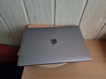 Macbook Pro 13 Retina (2017)