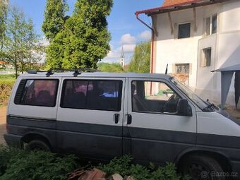 T4 2.4d Caravelle