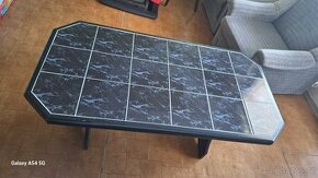 Konferenční stůl 124x64,výška 58 cm, velmi pěkný stav