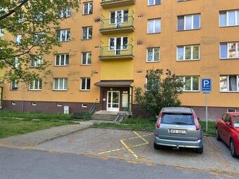 Prodej bytu 3+1, osobní vlastnictví, 64 m2, ul. Šrámková, Ha