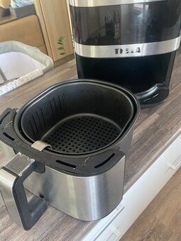 Horkovzdušná friteza Tesla