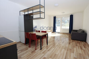1+kk s lodžií, 38m2, Praha 3 - Strašnice, Zvěřinova ulice
