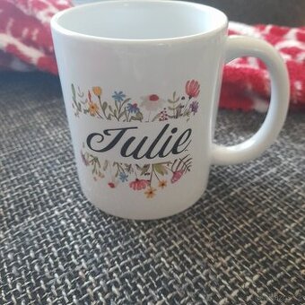Prodám nový hrnek Julie