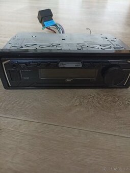 Autorádio JVC na flash disk