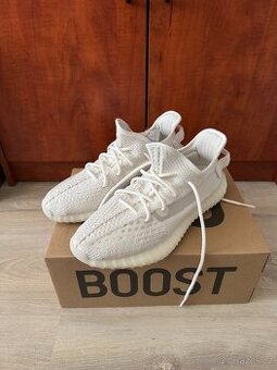 Yeezy 350 V2 “bone” 45 1/3 - 1